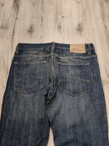 Ma2026 Sabrin jeans waist 32 inches