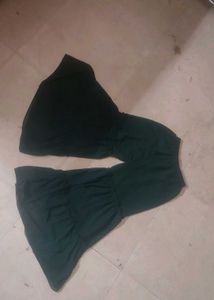 Elegant Dark Green Dress 🥻