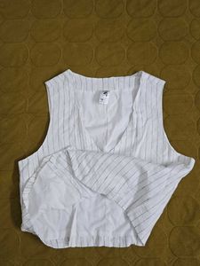 Striped Buttoned waist coat size M