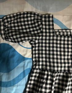 Gingham Puff Sleeve Dress