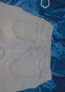 USA Jeans at Local Prices – Grab Yours!”