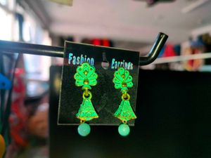 4 Colorful Fashion Earrings
