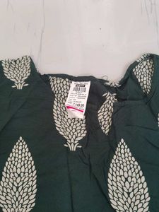 Green Floral Print Short Kurti