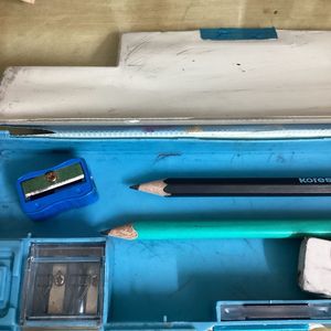 Cartoon Case With 1pc New Pencil