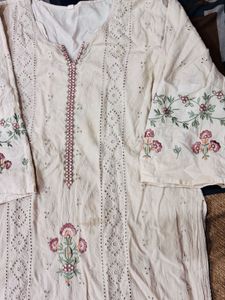 XXL Cream Embroidered Kurti