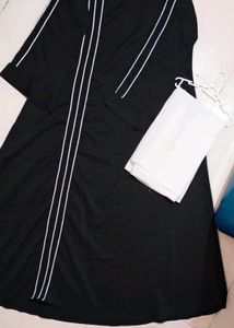 Black & White Stripe Abaya