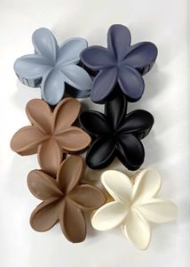 Flower Hair Claw Clips