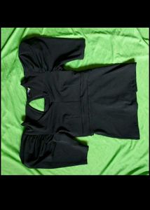 Tokyo Talkies Top V Neck Puff Sleeve