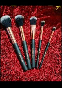 Faces Canada Mackup Brush