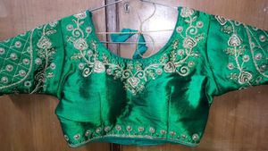 "SALE" Readymade Padded Blouse🤩