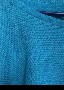 Blue Cropped Knit Top