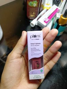 🌹✨Plum Serum Lip Gloss – Shade 03 Glimmer Rose