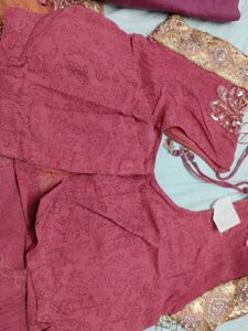 Beautiful saaree with blouse and unused petticoat