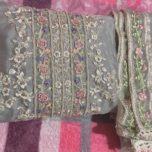 Elegant Embroidered Pakistani suit Kurta Set