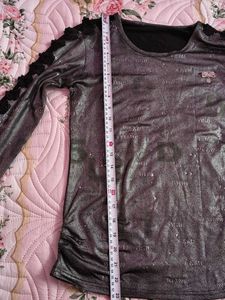 EXCLUSIVE 💖 DESIGNER 💝Elegant Silver &amp; Black Top