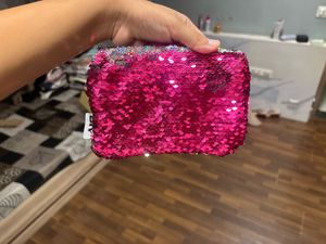 Cute Sequin Pouche