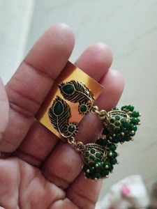 Green Stud Like Jumka