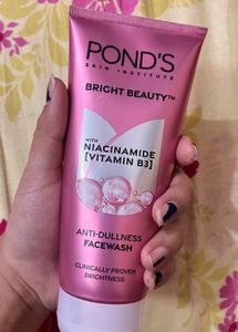 Pond's Bright Beauty Face Wash