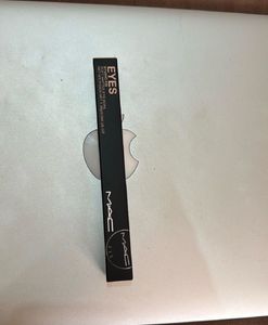 MAC Studio Fix Eye Kohl