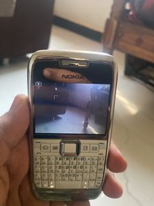 Nokia E71