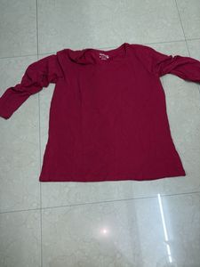 4 T-shirts