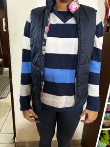 Price drop !!pantaloon Sleeveless Padded Jacket