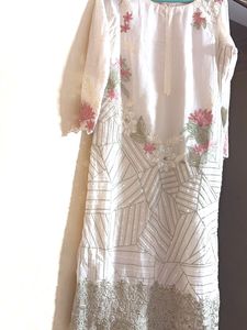 3pc pakistani Embroidered suit patch on pant