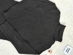 Uniqlo Classic Black Turtleneck Sweater