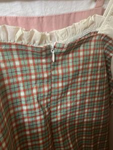 Korean-inspired short dress with back chain closur