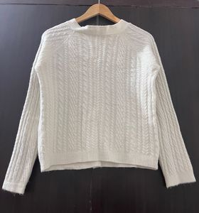 Elegant White Knit Cardigan