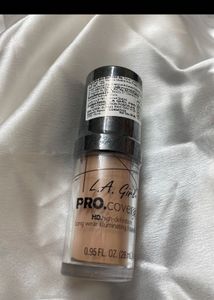 New LA GIRL PRO FOUNDTION