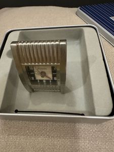 Fossil Vintage Table Clock – Unused But Damaged