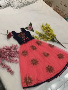 crop top and full embroidary skart..