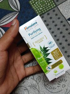 Himalaya Purifying Face Serum seal packed