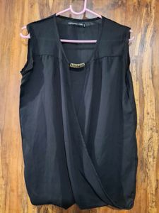Black Sleeveless Top