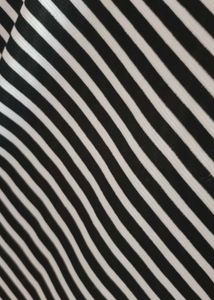 A Black 🖤 White 🤍 Midi
