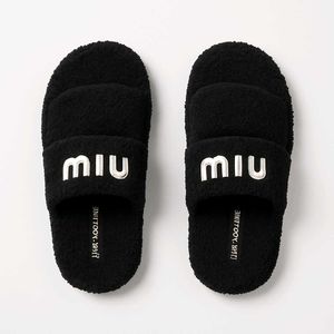 High quality furr heel slides for women 💫