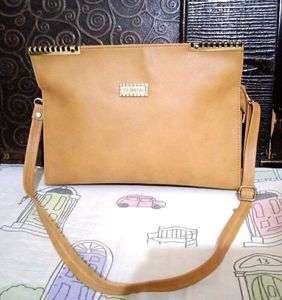 Women Handbag ,  4 Compartments , Totally New Unus