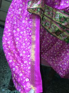 Flower Design With Pink Sari  🥻