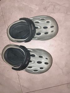 Chote Bacchon Ke Chappal 6 Sal K