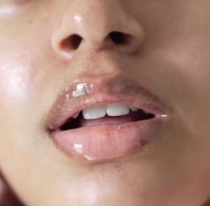 Lush Lips Lipstick- Vanilla