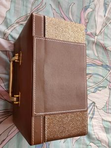 Vintage Style Cosmetic Box