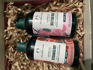 The Body Shop Shower Gel Duo Combo