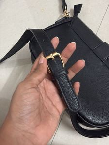 UNUSED Chic Black Crossbody Bag (Prive Rome)