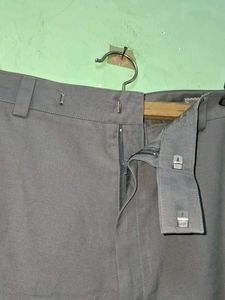 Men&#39;s Grey Trousers