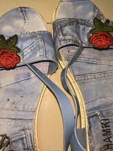 Denim Rose Sandals🌹