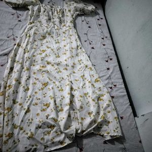 Chic Floral Off-Shoulder Midi Dress