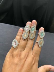 Pack Of 7 Leaf Design Rings