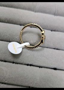 Elegant Gold Ring Size 6