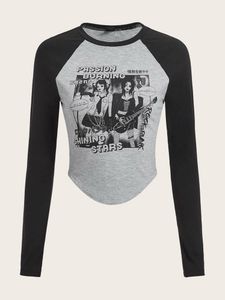 Anime/Manga Graphic Raglan Crop Top